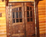 Изготовление входных и межкомнатных дверей под старину, с элементами ковки.
